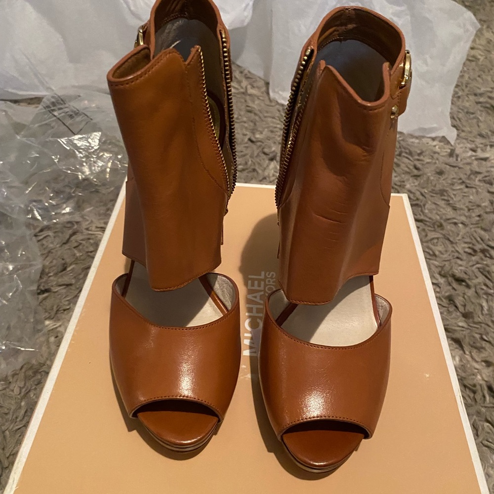 Michael kors heels